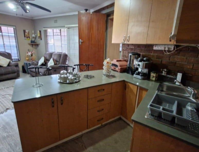 4 Bedroom Property for Sale in Vaal Park Ext 1 Free State